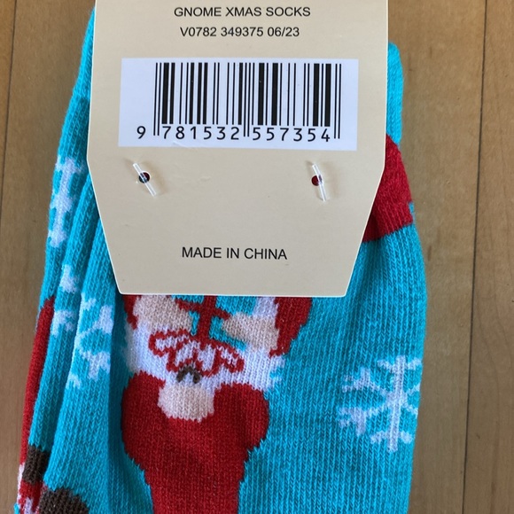 Holiday Socks-Gnome - Picture 3 of 4